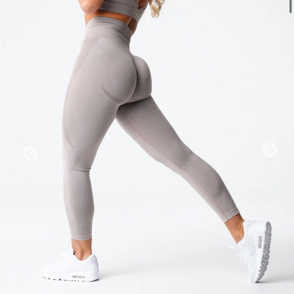 NWOT NVGTN Taupe Contour Seamless Legging Size Large